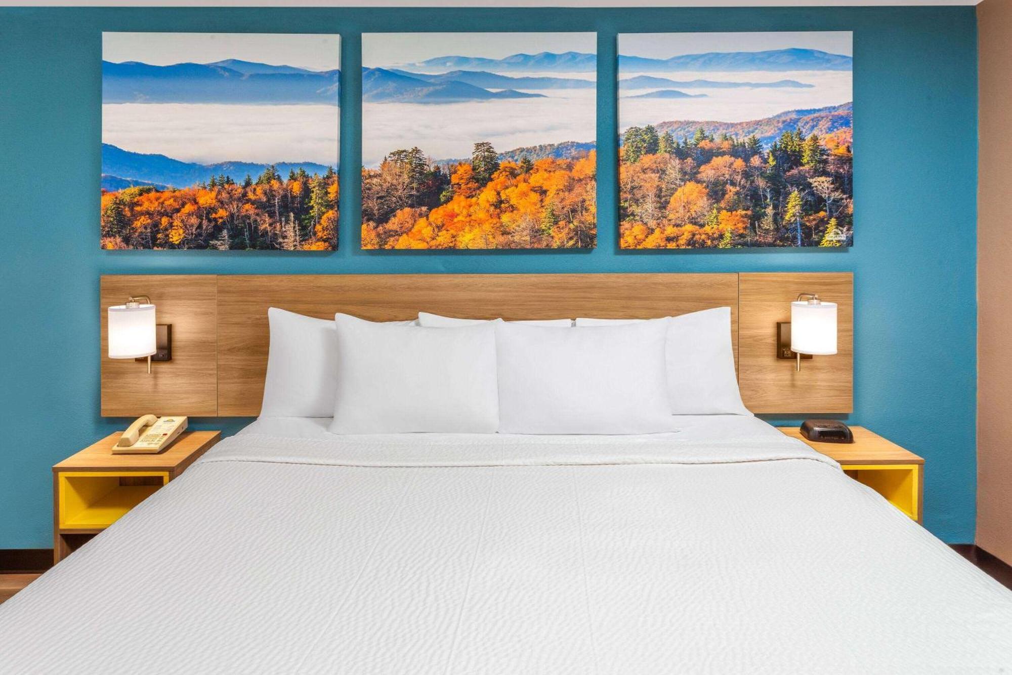 Days Inn By Wyndham Шелби Экстерьер фото