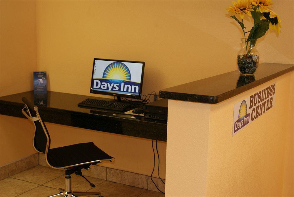 Days Inn By Wyndham Шелби Экстерьер фото